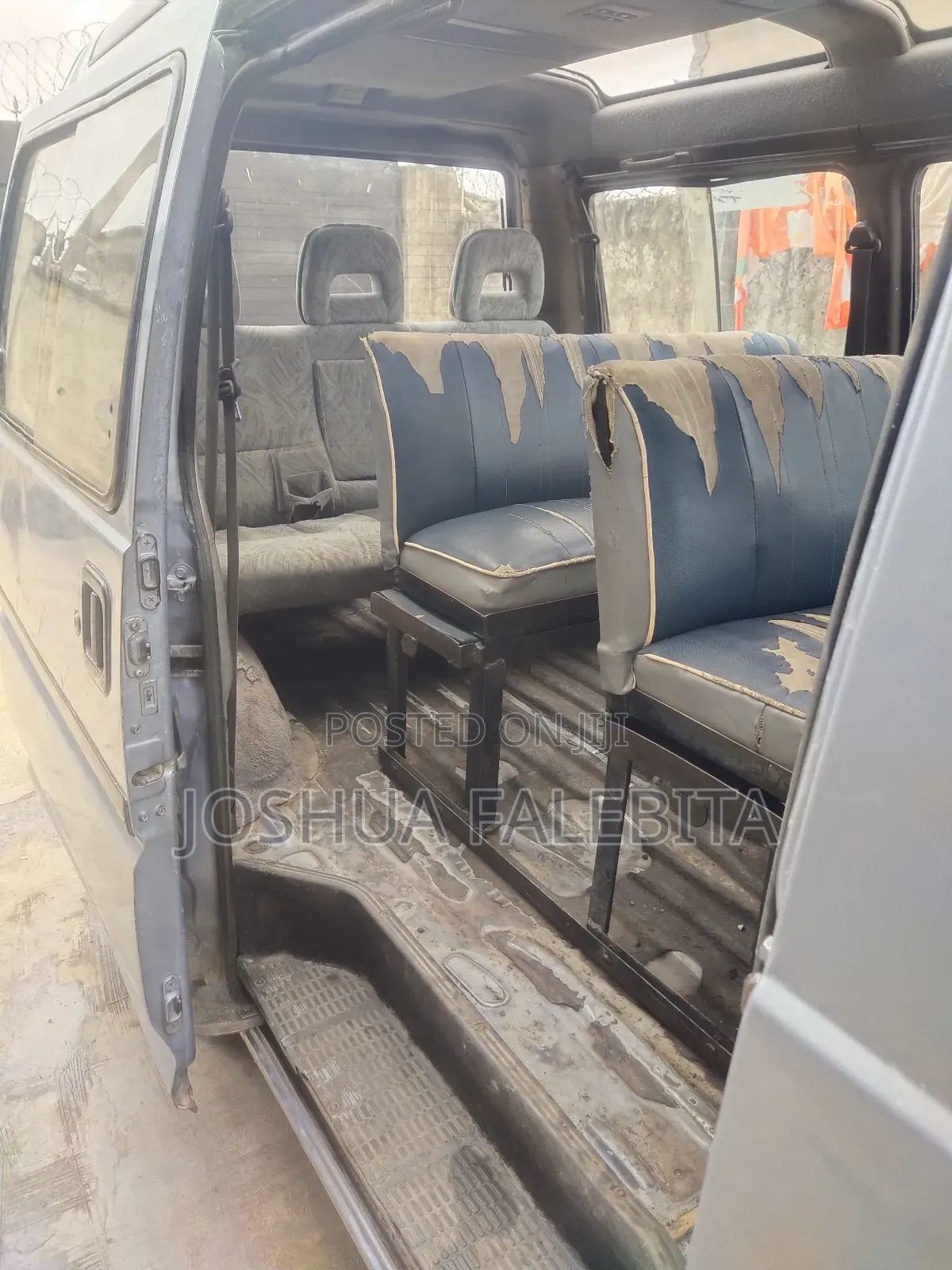 Mitsubishi L300 2005 Grey