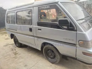 Mitsubishi L300 2005 Grey