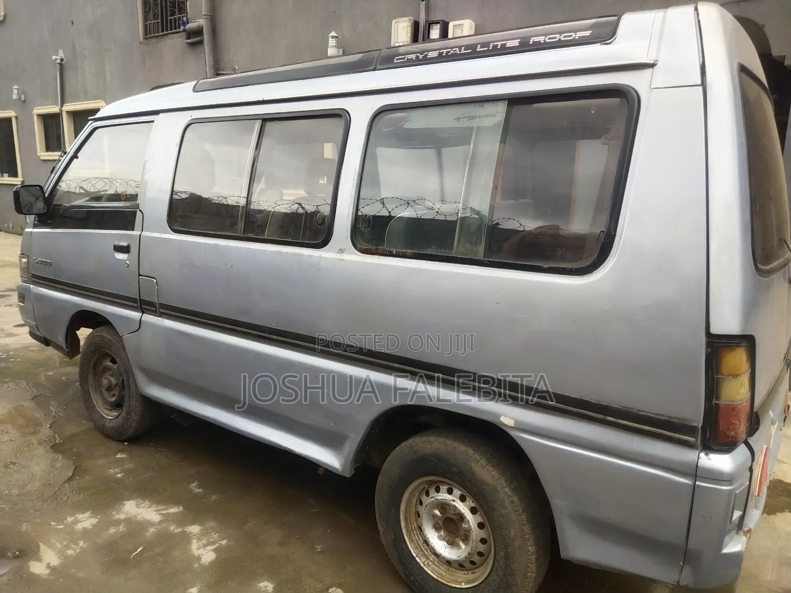 Mitsubishi L300 2005 Grey