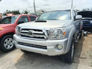 Toyota Tacoma Double Cab V6 Automatic 2011 Silver