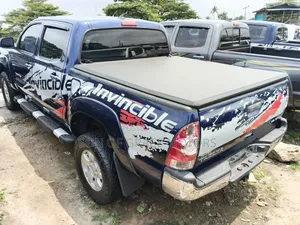 Toyota Tacoma 4dr Double Cab 5.0 ft. SB (2.7L 4cyl 4A) 2015 Blue