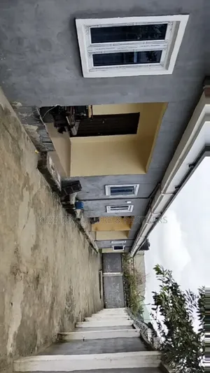 5bdrm Block of Flats in Igwuruta Ali , Port for sale
