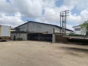 Multiple Warehouses With a Office Building on 16000 Square Meters Land