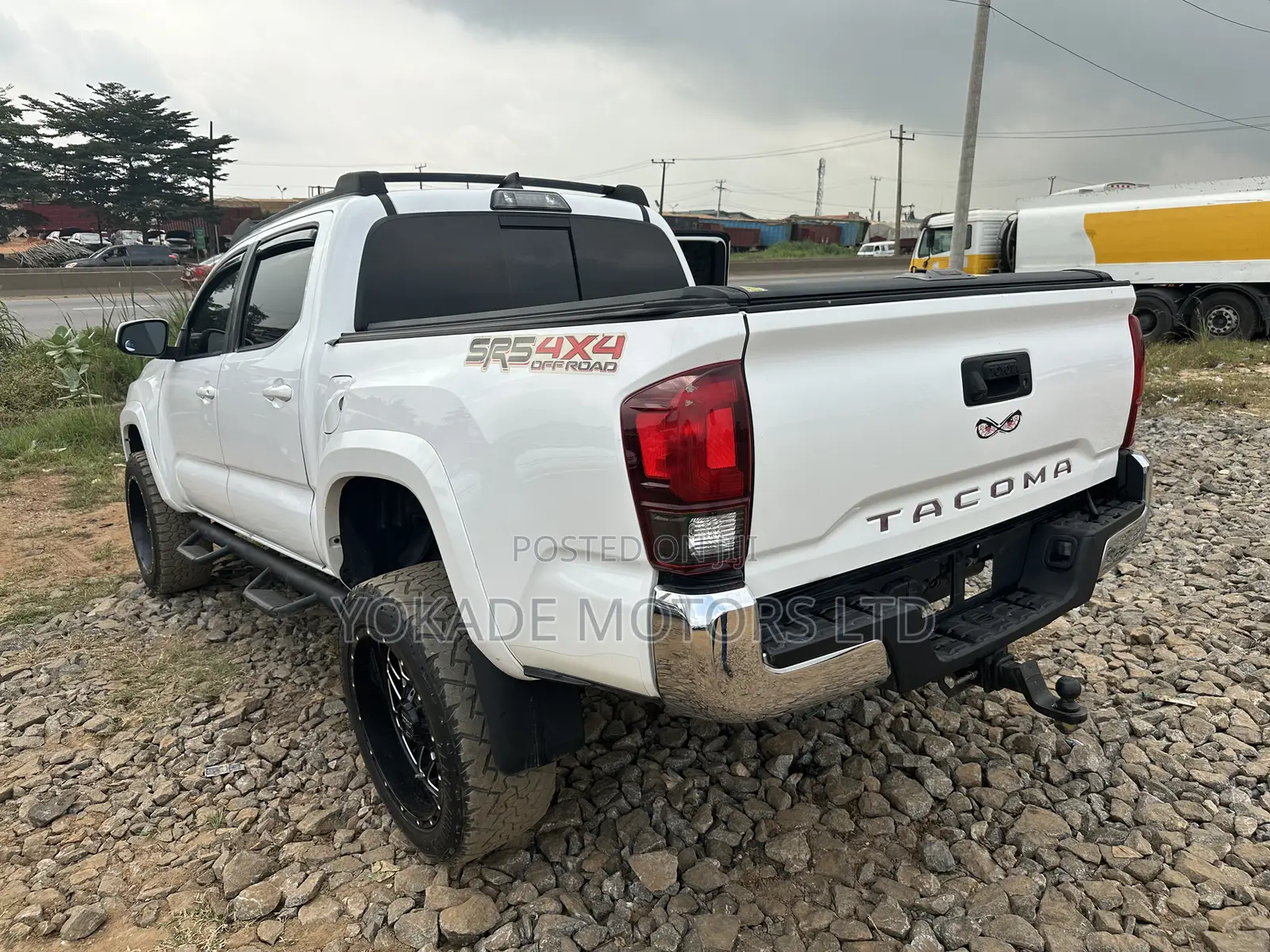 Toyota Tacoma TRD Sport 2019 White