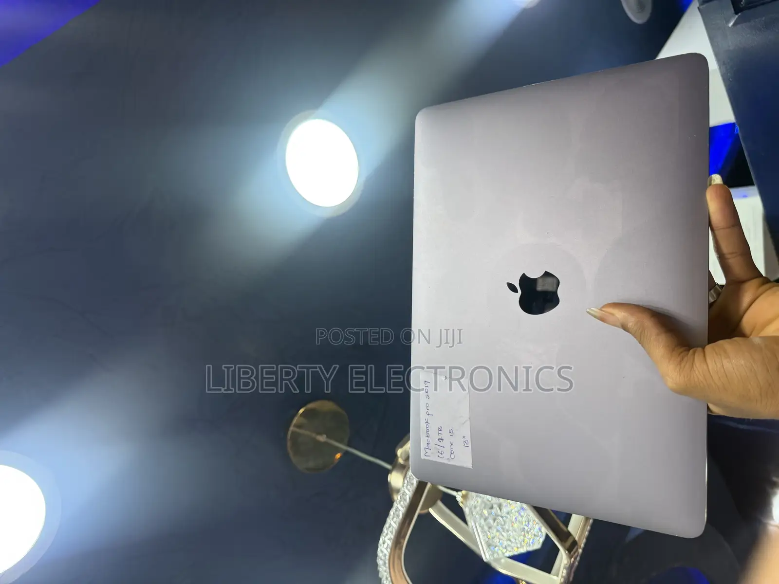 Laptop Apple MacBook Pro 2019 16GB Intel Core I5 SSD 1T