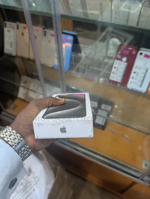 New Apple iPhone 15 256 GB