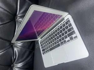 Laptop Apple MacBook Air 2015 8GB Intel Core I5 SSD 256GB