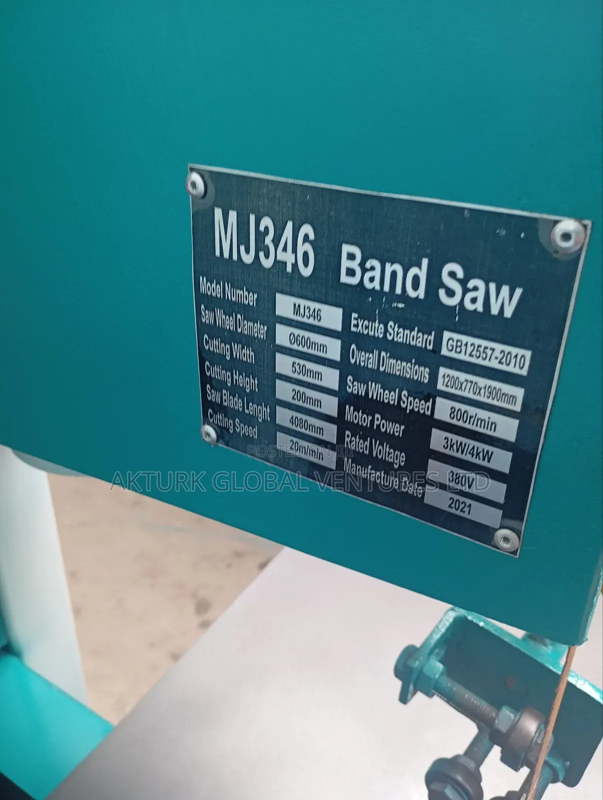 Band Saw Machine