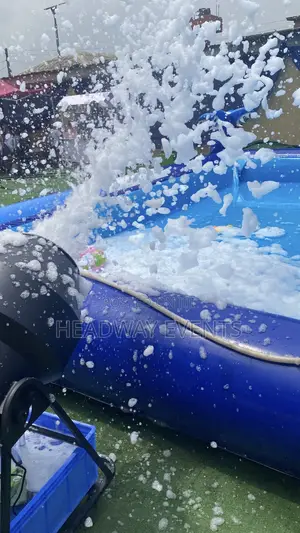 Foam Machine Used With Inflatable Mobile Swimming Pool