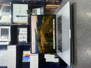 Laptop Apple MacBook Pro 2019 64GB Intel Core I9 SSD 512GB