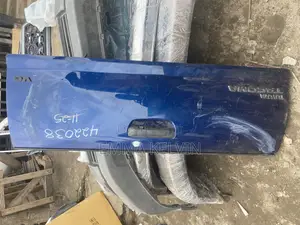 Complete Back Booth for Toyota Tacoma 2005/2012 Model