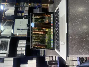 Laptop Apple MacBook Pro 2019 8GB Intel Core I7 SSD 128GB