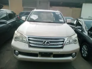 Lexus GX 460 Base 2013 Gold