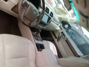 Lexus GX 460 Base 2013 Gold