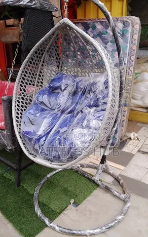 Stylish and Comfortable Hanging Swing