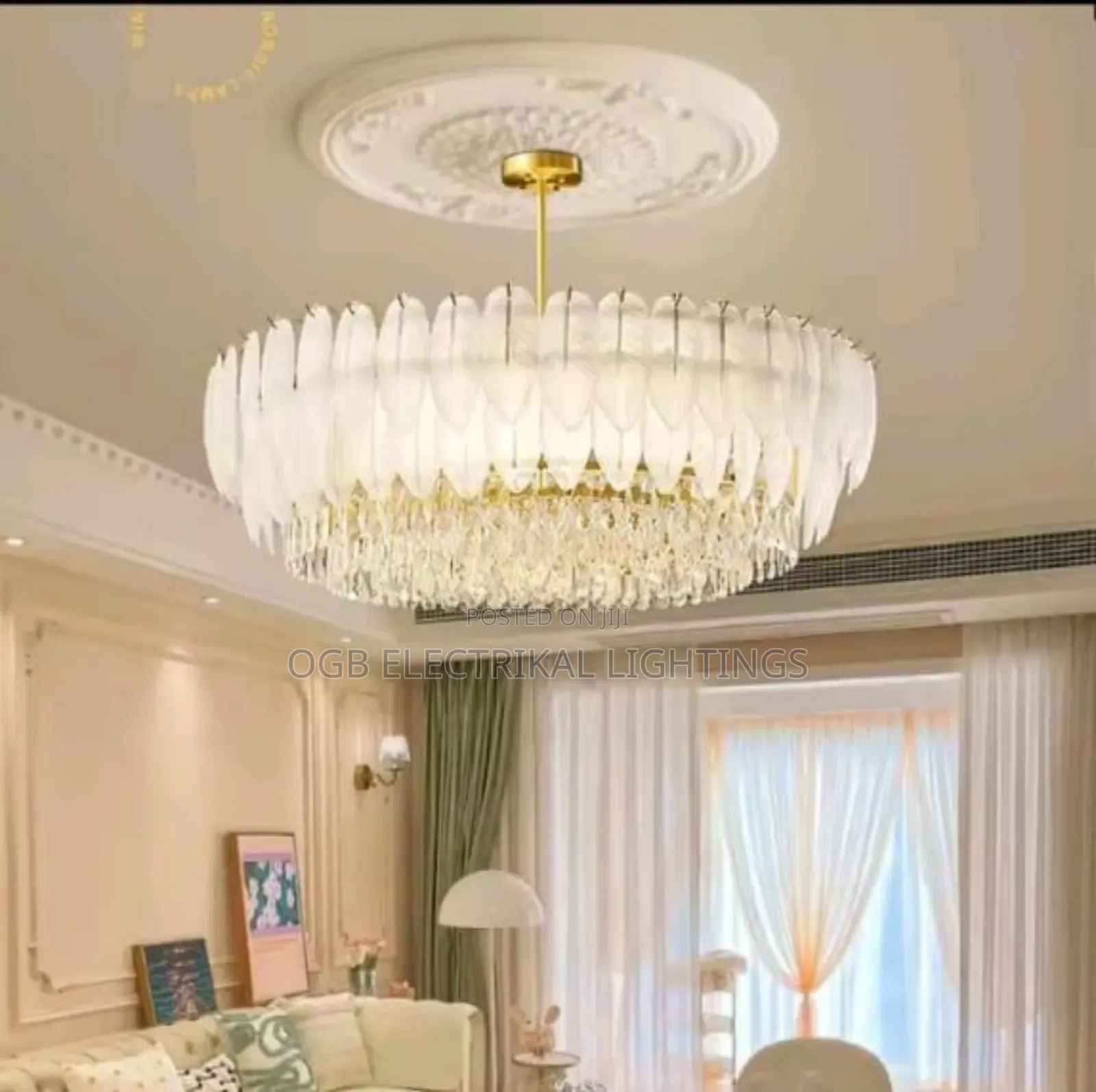 Luxurious Led Crystal Chandelier