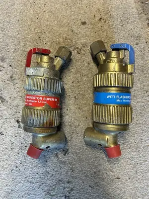 Automatic Flashback Arrestor W-66s for Acetylene.