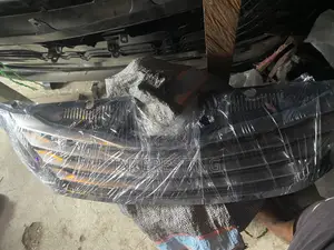 Front Grill Sienna 2012