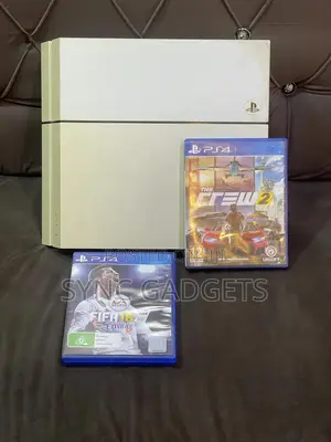 Ps4 500gb 2 Pads