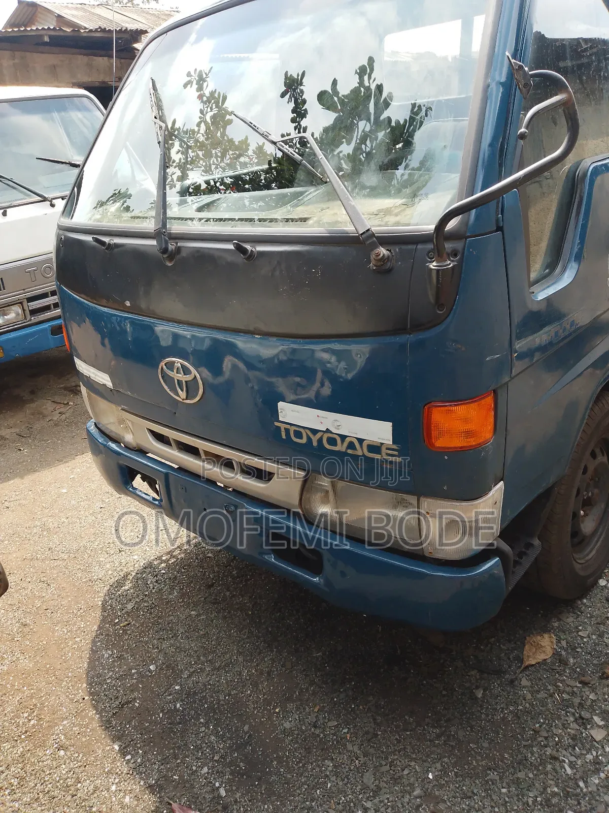 Toyota Dyna 150 Old Model Blue