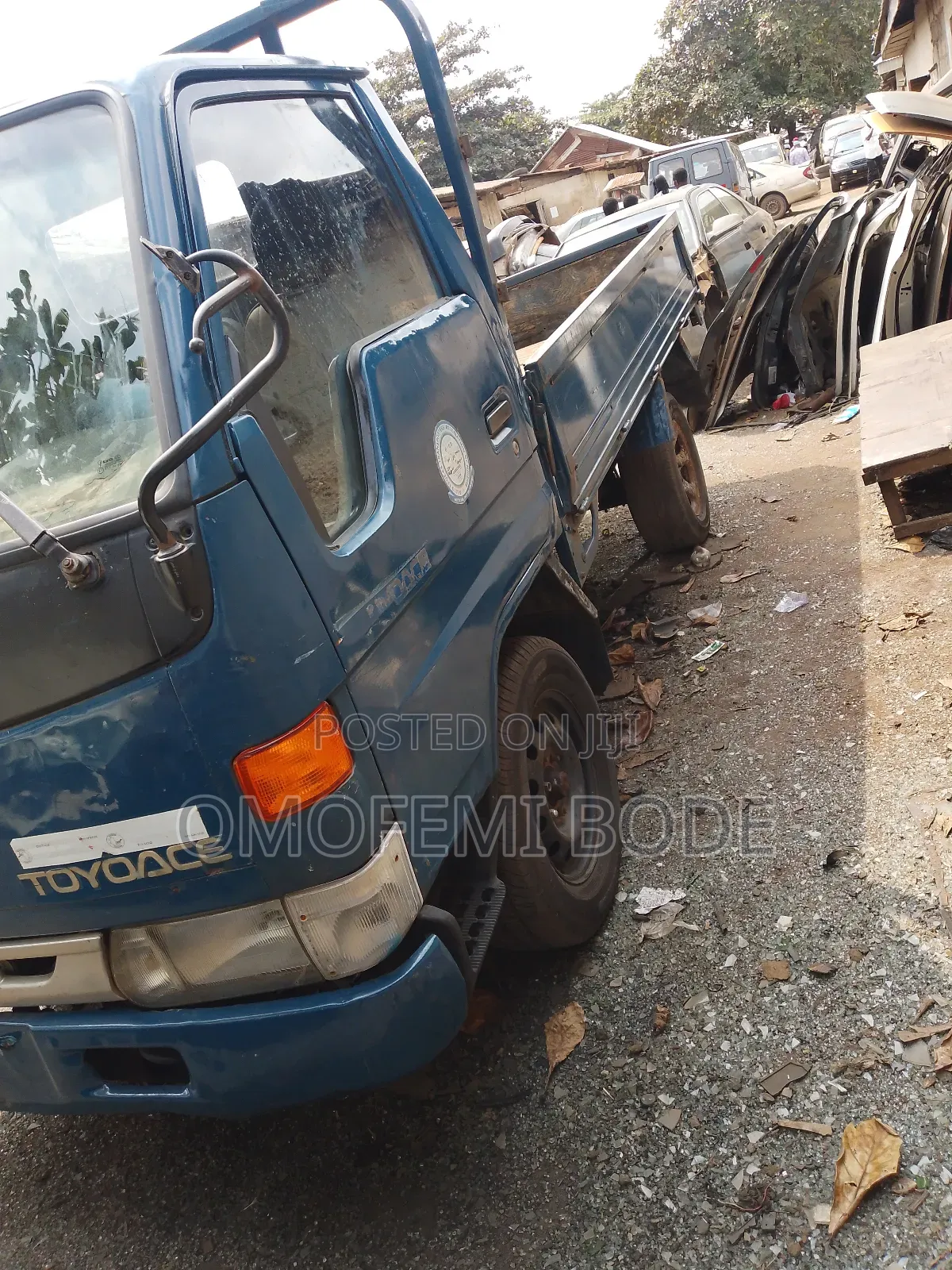Toyota Dyna 150 Old Model Blue