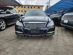Mercedes-Benz C300 2013 Blue