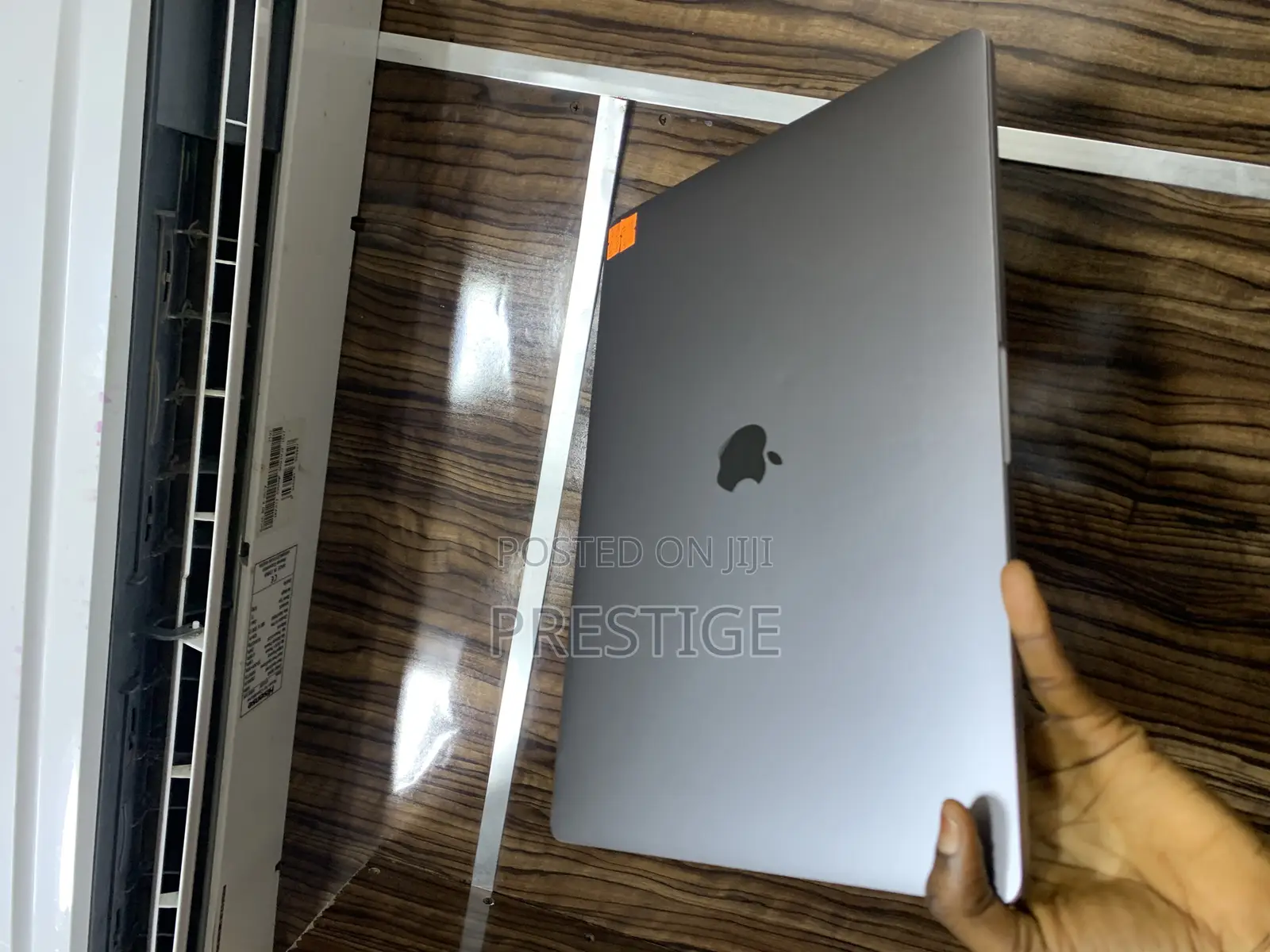 Laptop Apple MacBook Pro 2018 16GB Intel Core I7 SSD 512GB