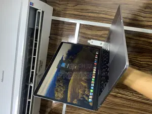 Laptop Apple MacBook Pro 2018 16GB Intel Core I7 SSD 512GB