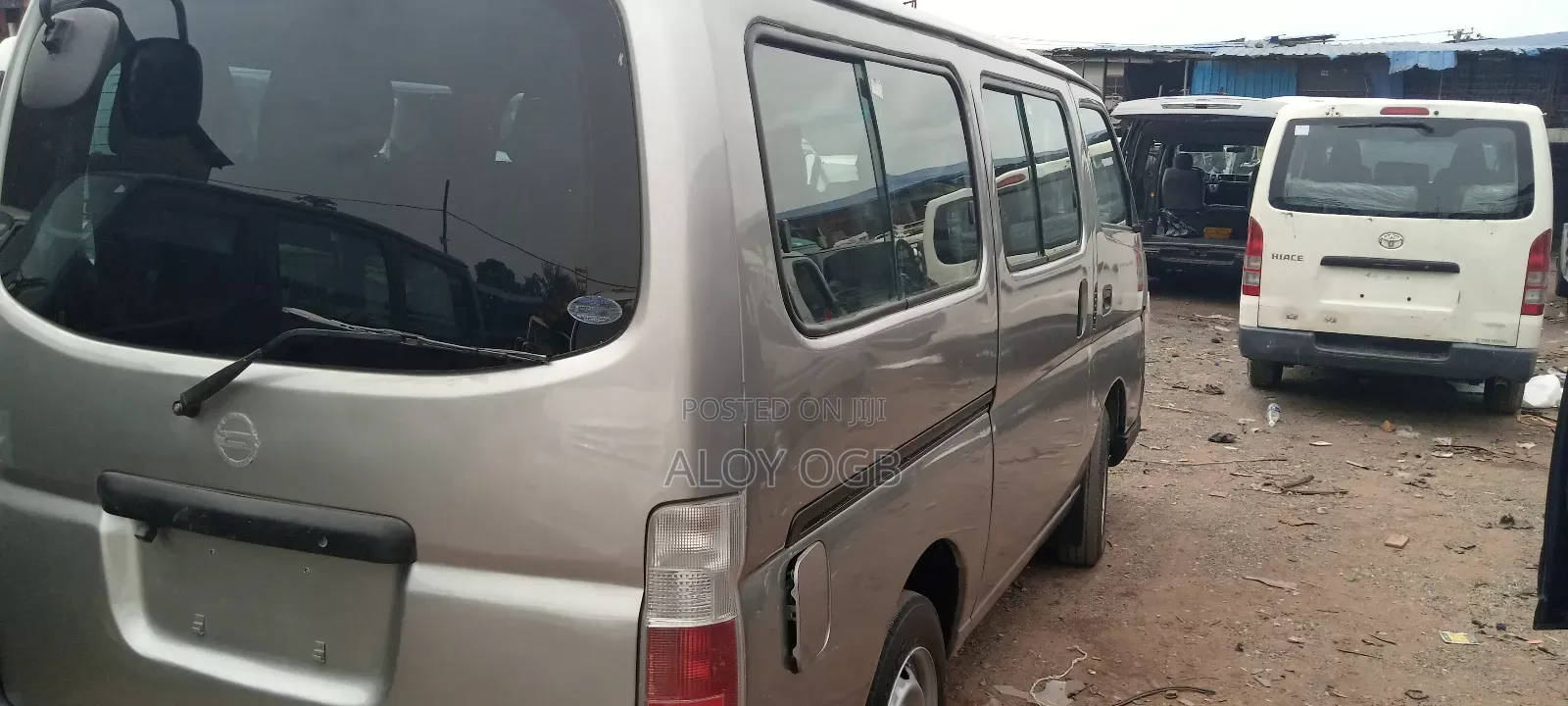 Nissan Caravan (Urvan) 2006 Silver