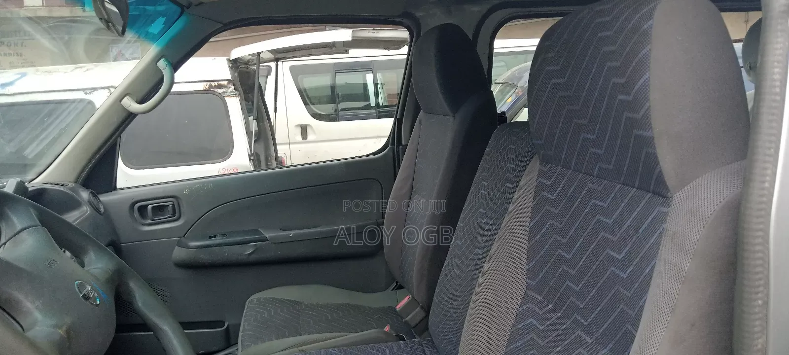 Nissan Caravan (Urvan) 2006 Silver
