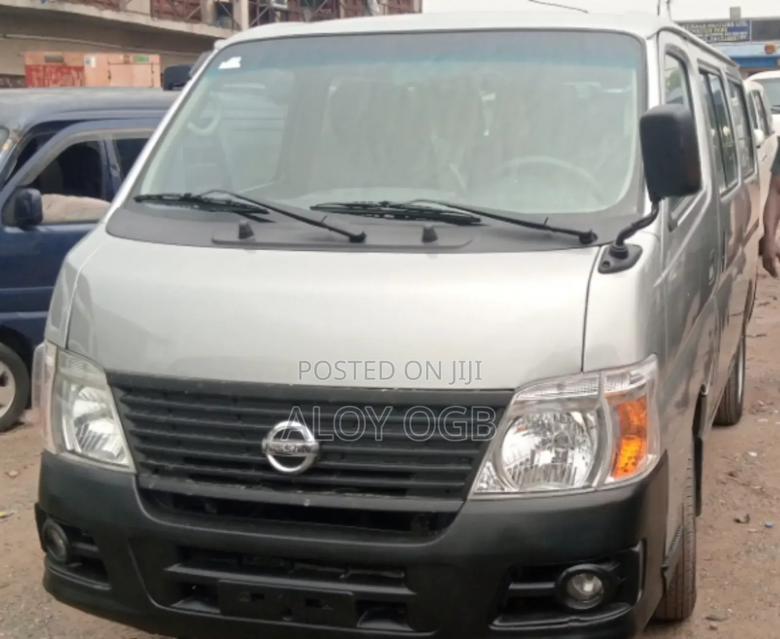 Nissan Caravan (Urvan) 2006 Silver