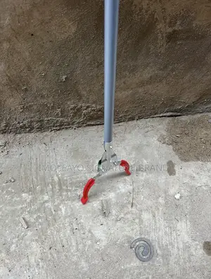 Garbage Picker , Trash Picker
