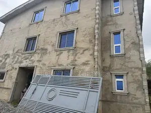 20bdrm House in Abeokuta South for sale