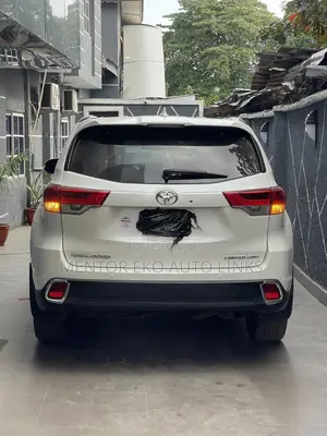 Toyota Highlander Limited V6 4x4 (3.5L 6cyl 6A) 2016 White