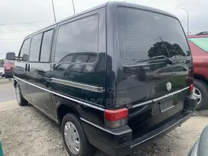 Volkswagen Transporter 2002 Black