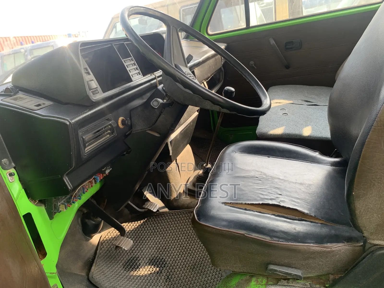 Volkswagen Transporter 2000 Green