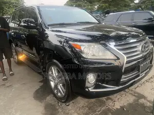 Lexus LX 570 AWD 2015 Black