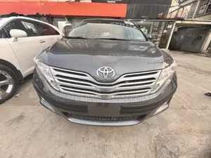 Toyota Venza V6 AWD 2012 Gray