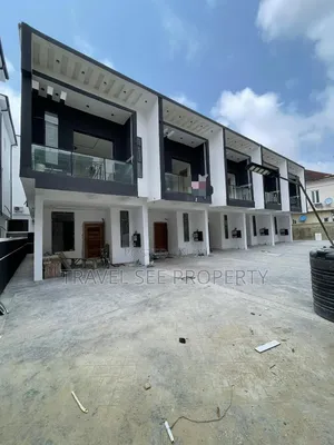 Furnished 4bdrm Duplex in Private Estate Lekki for sale