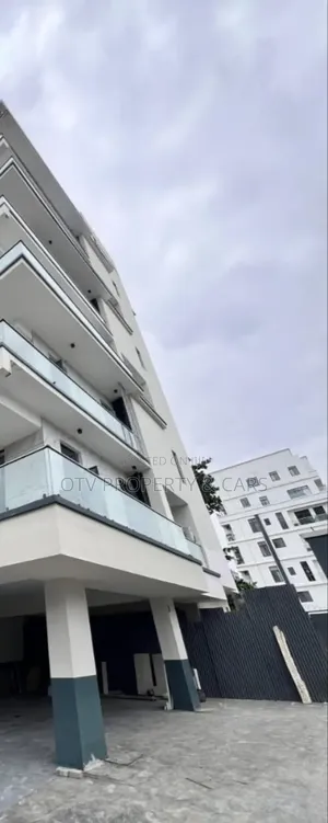4bdrm Maisonette in Ikoyi for rent