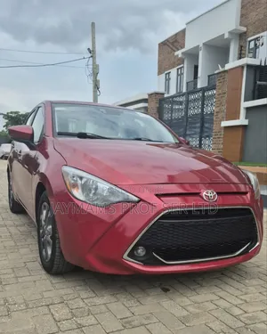 Toyota Yaris LE Sedan 4dr 2019 Red