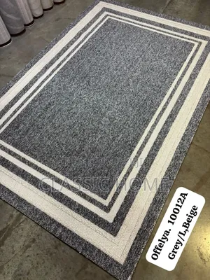 Extra Ordinary Luxury Center Rug