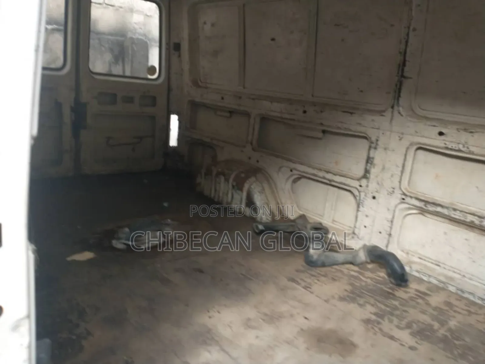 Mercedes-Benz Sprinter 2005 White