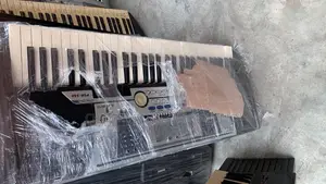 Yamaha PSR 550