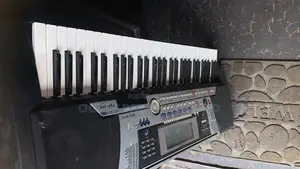 Yamaha PSR 550