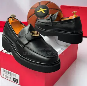 Valentino Garavani Quality Luxury Men Cooperate Shoe