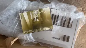 Yamaha Mo8