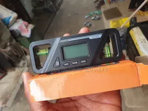 Hw300 Digital Measuring Tool Magnet Protractor Inclinometer