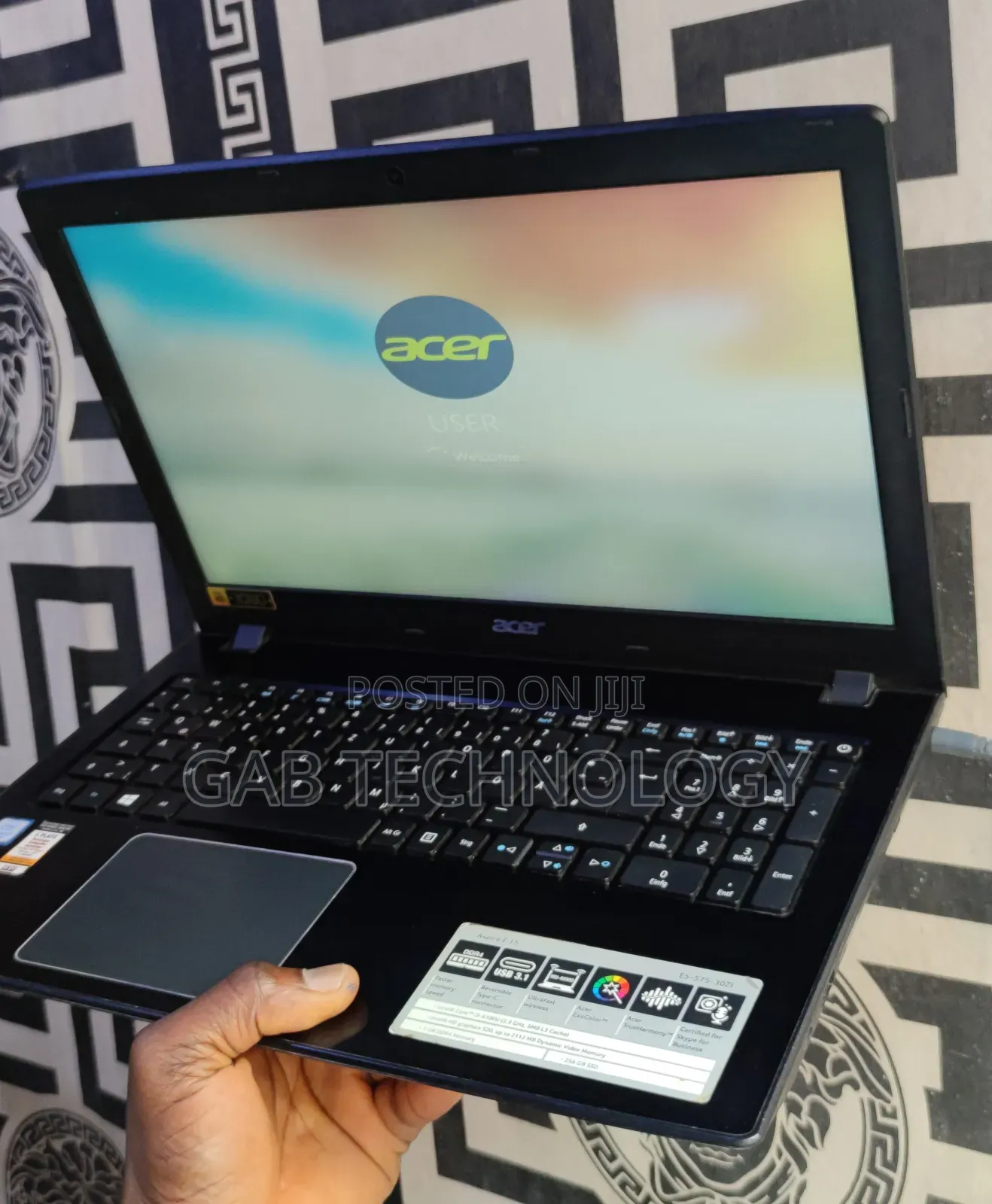 Laptop Acer Aspire E5-575 4GB Intel Core I3 HDD 1T