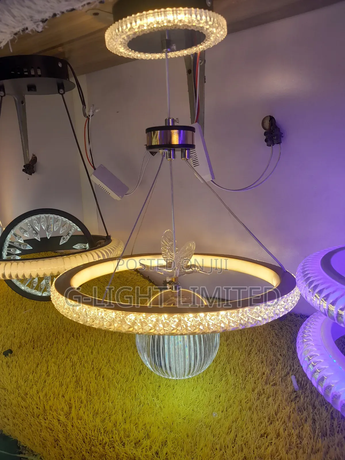 Dropping Pendant Light